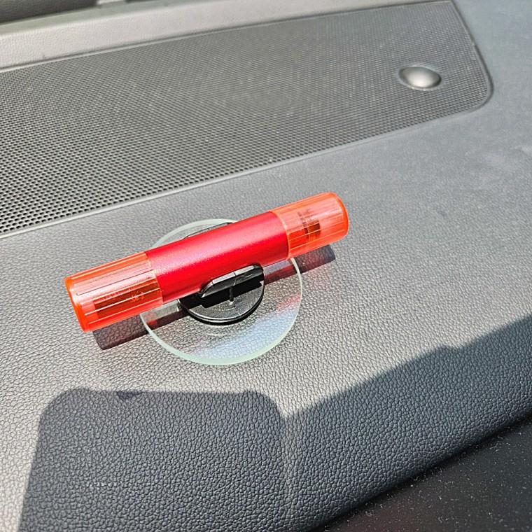 차량용 비상망치 벨트커터 거치대 장식 비상탈출망치