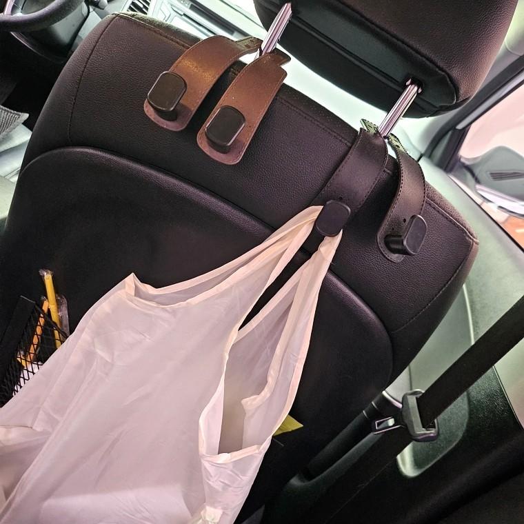 2P 차량용 뒷자석 헤드레스트 거치대