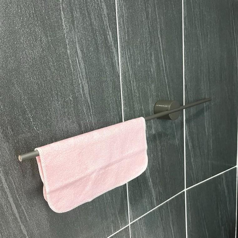 건메탈컬러 고급 욕실 수건걸이