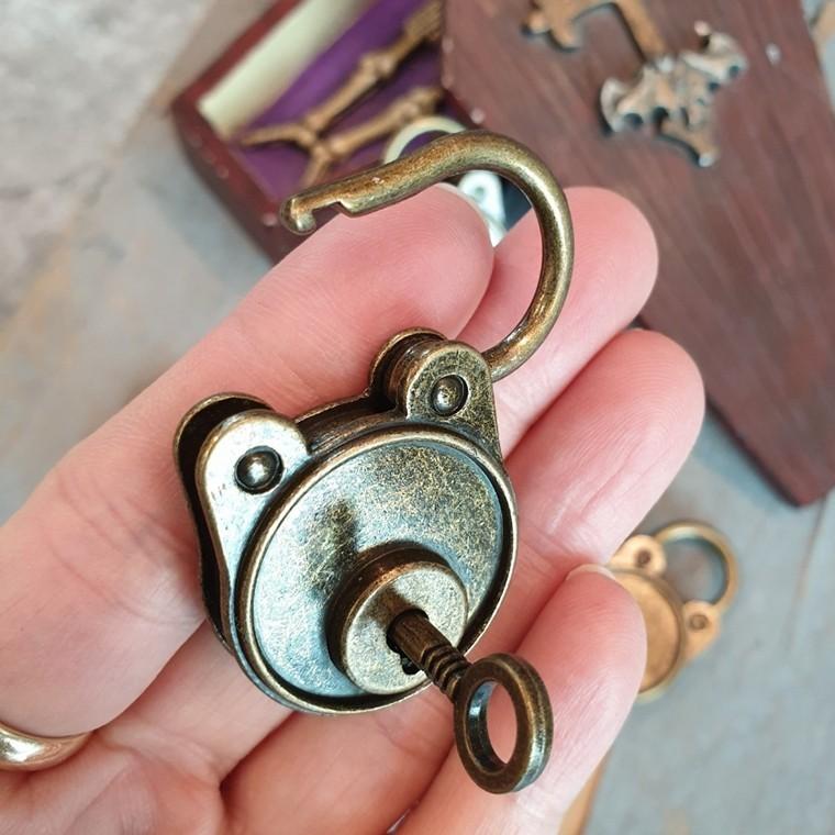 앤틱 곰돌이 자물쇠 열쇠 자물통 잠금장치